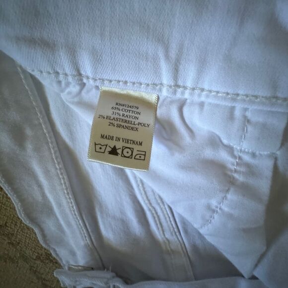 Sneek Peek white cutoff distressed denim mini skirt NWOT M - Picture 9 of 11